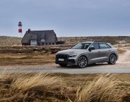 2022 Audi Q7 competition plus - Front Three-Quarter Wallpaper 190x150