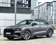 2022 Audi Q7 competition plus - Front Three-Quarter Wallpaper 190x150