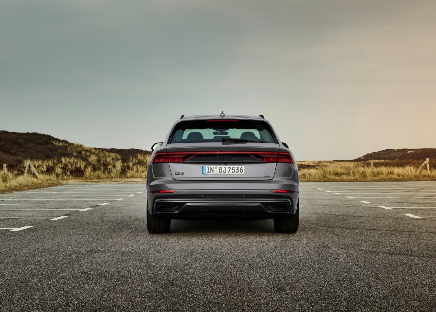 2022 Audi Q7 competition plus - Rear Wallpaper 850x608 #24