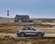 2022 Audi Q7 competition plus - Side Wallpaper 190x150