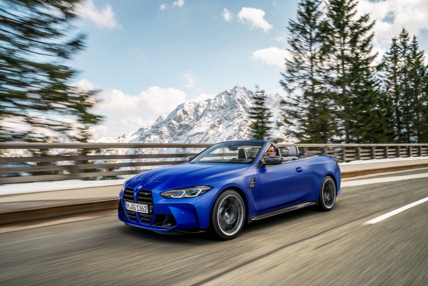 2022 BMW M4 Competition Convertible M xDrive - Front Three-Quarter Wallpaper 850x567 #11
