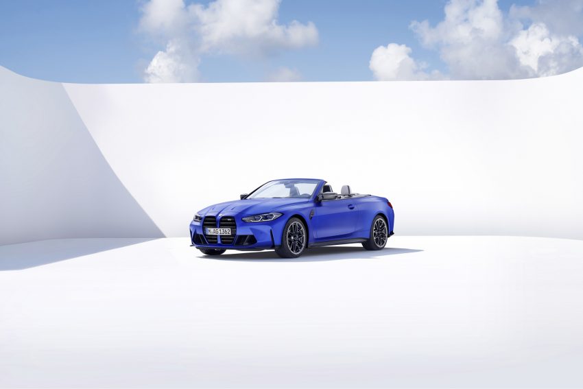 2022 BMW M4 Competition Convertible M xDrive - Front Three-Quarter Wallpaper 850x567 #46