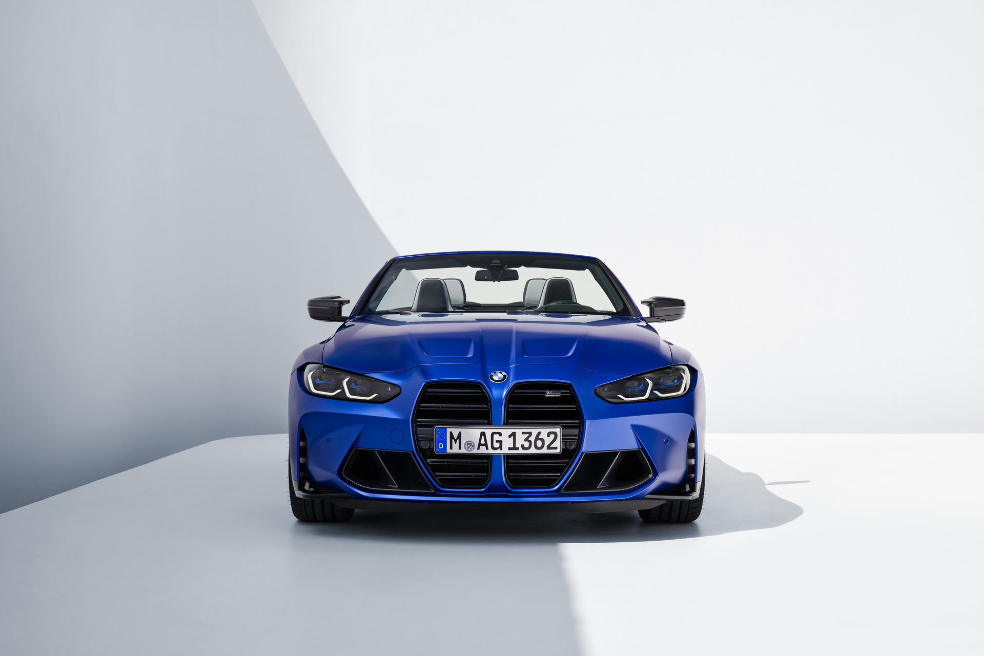 Download 2022 BMW M4 Competition Convertible M xDrive - Front HD Wallpaper 1920x1280 #40