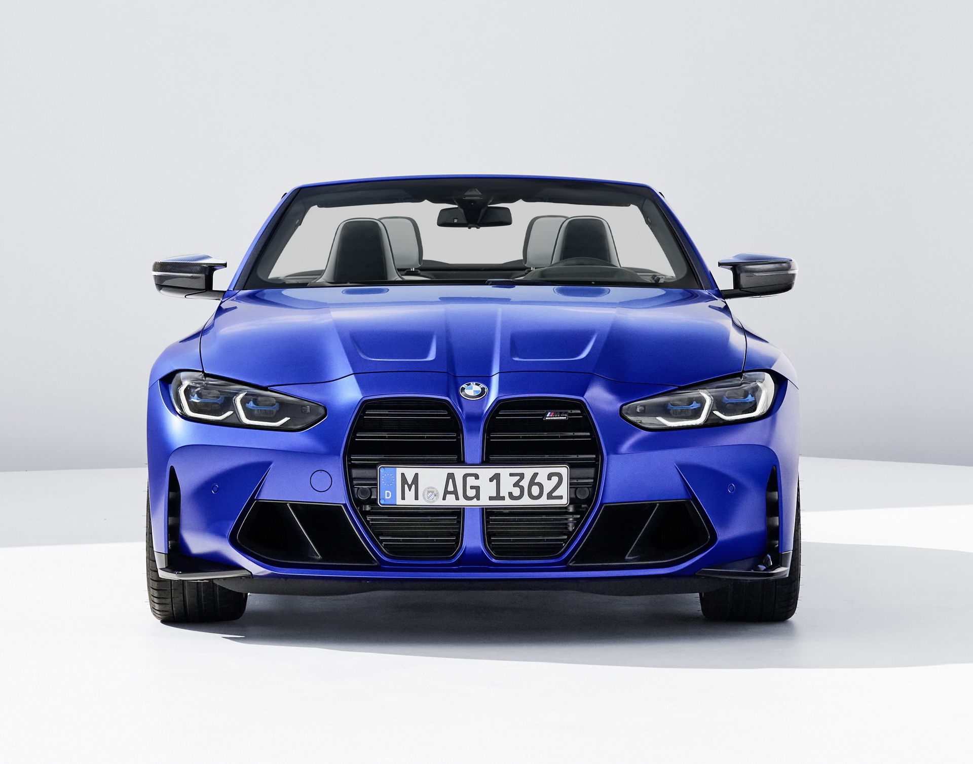 Download 2022 BMW M4 Competition Convertible M xDrive - Front HD Wallpaper 1920x1508 #28