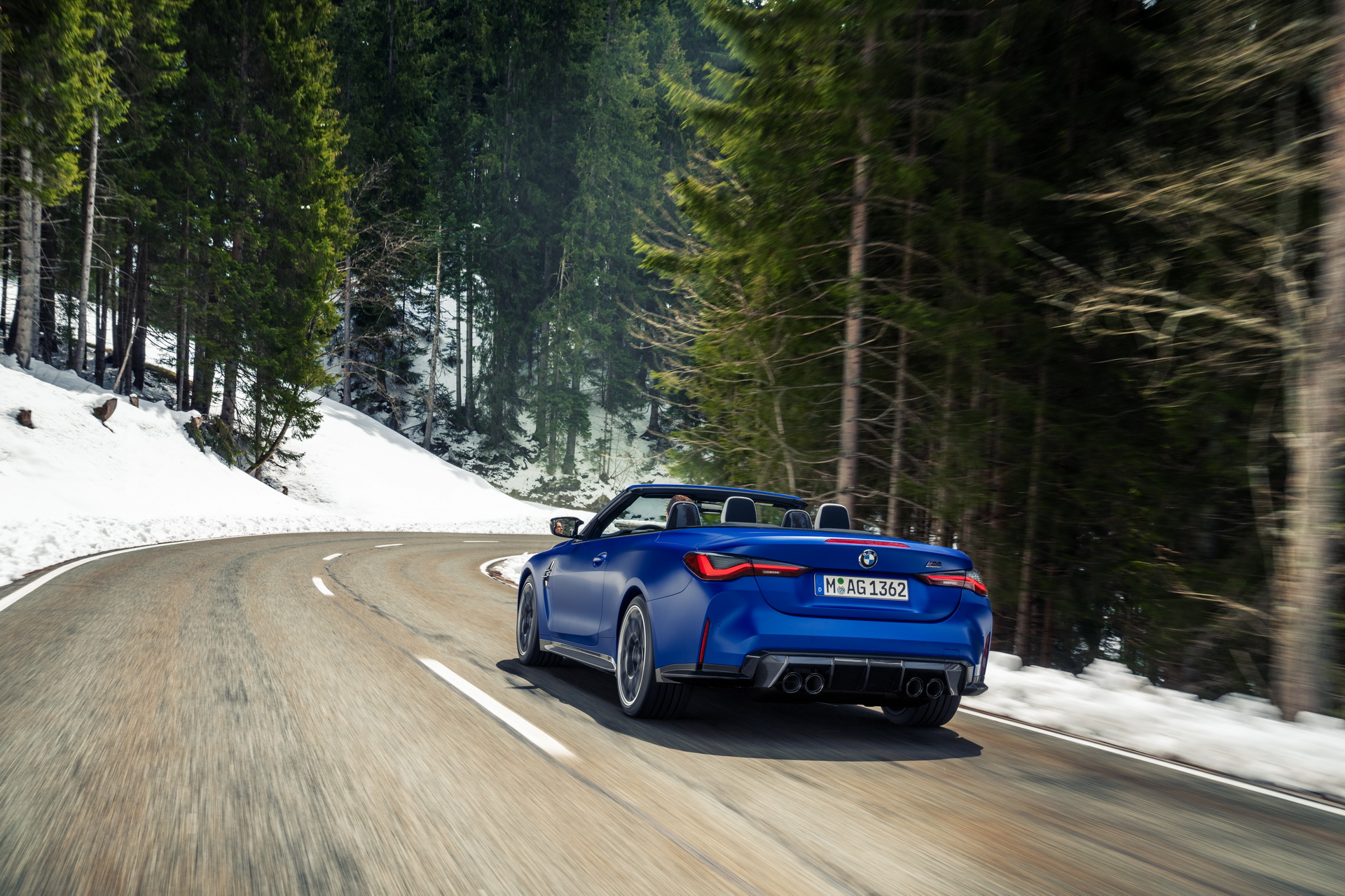 Download 2022 BMW M4 Competition Convertible M xDrive - Rear Three-Quarter HD Wallpaper 1920x1280 #15