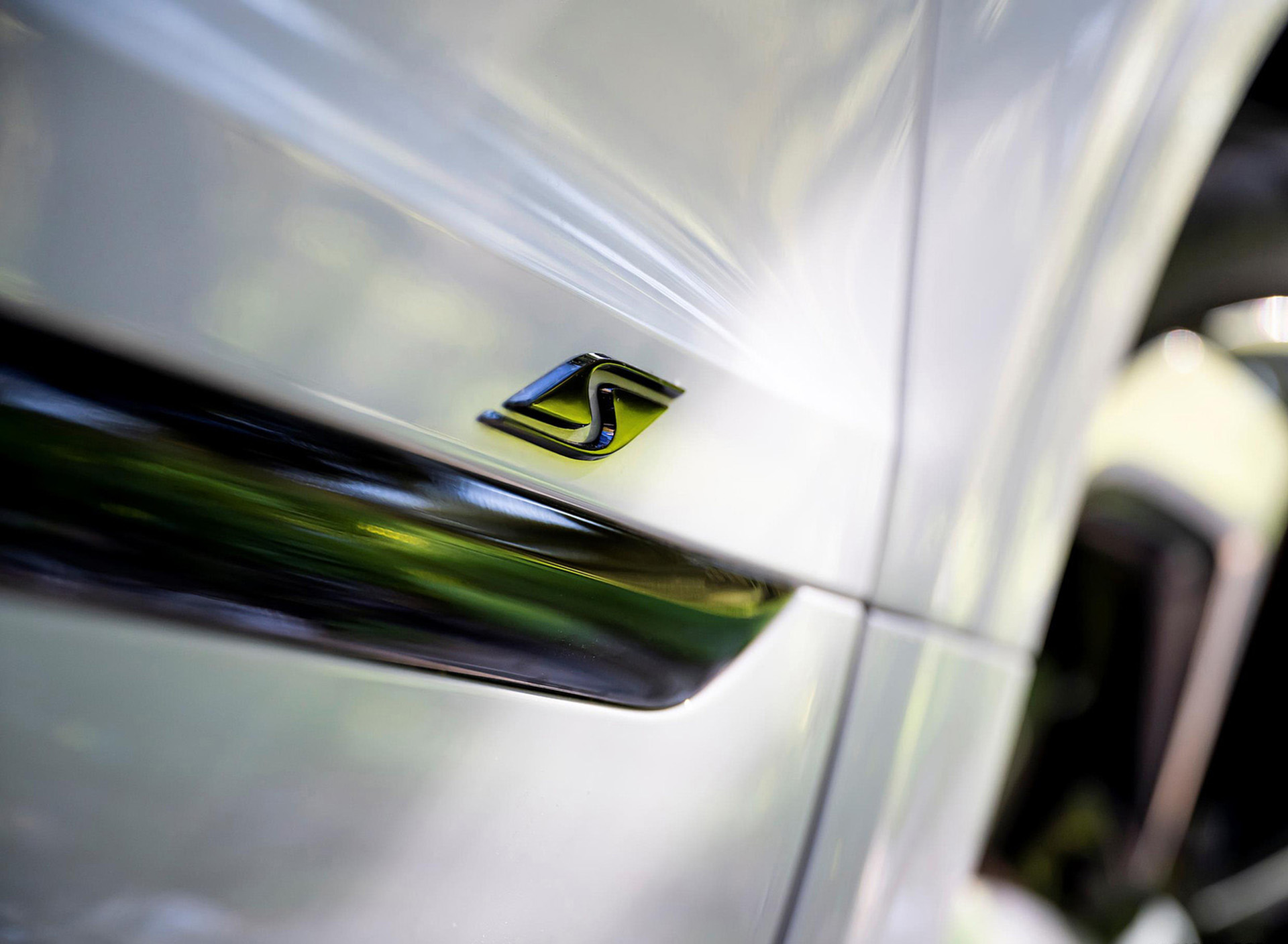 Download 2022 Bentley Bentayga S - Detail HD Wallpaper 1920x1409 #40