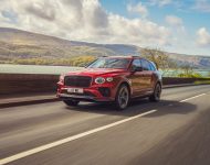 2022 Bentley Bentayga S - Front Three-Quarter Wallpaper 190x150