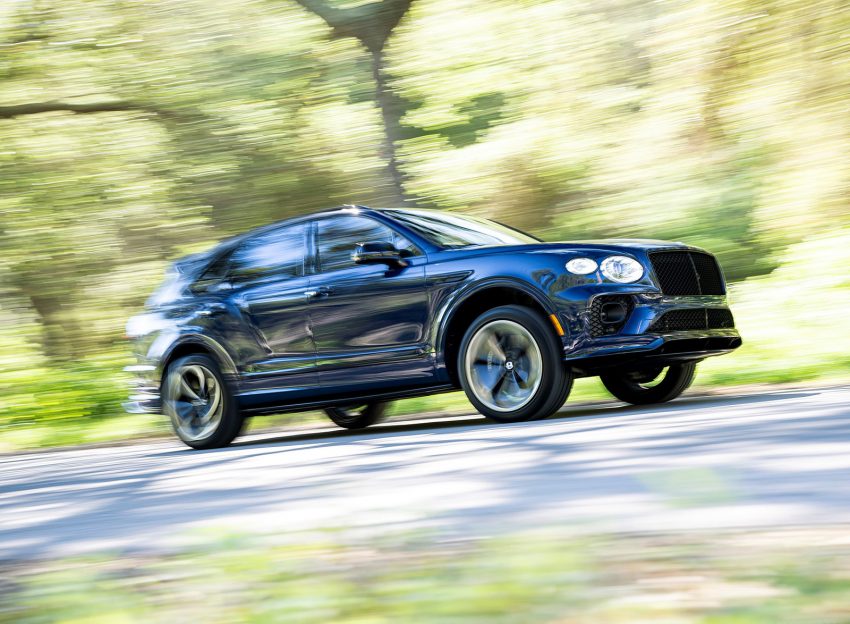 2022 Bentley Bentayga S - Front Three-Quarter Wallpaper 850x624 #45