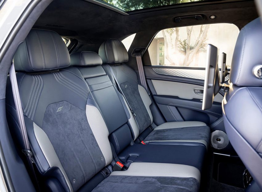 2022 Bentley Bentayga S - Interior, Rear Seats Wallpaper 850x624 #59