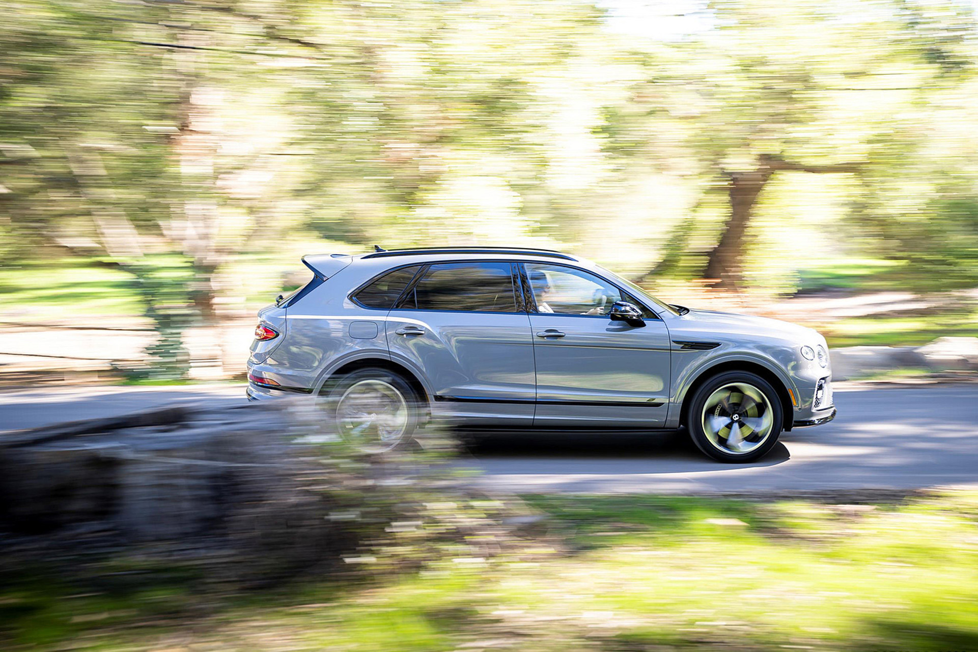 Download 2022 Bentley Bentayga S - Side HD Wallpaper 1921x1281 #33