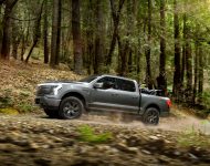 2022 Ford F-150 Lightning Lariat - Side Wallpaper 190x150
