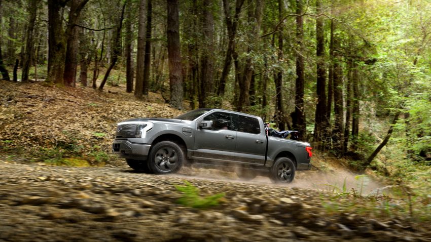 2022 Ford F-150 Lightning Lariat - Side Wallpaper 850x478 #7