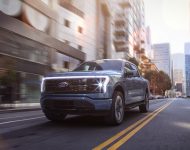 2022 Ford F-150 Lightning Platinum - Front Wallpaper 190x150
