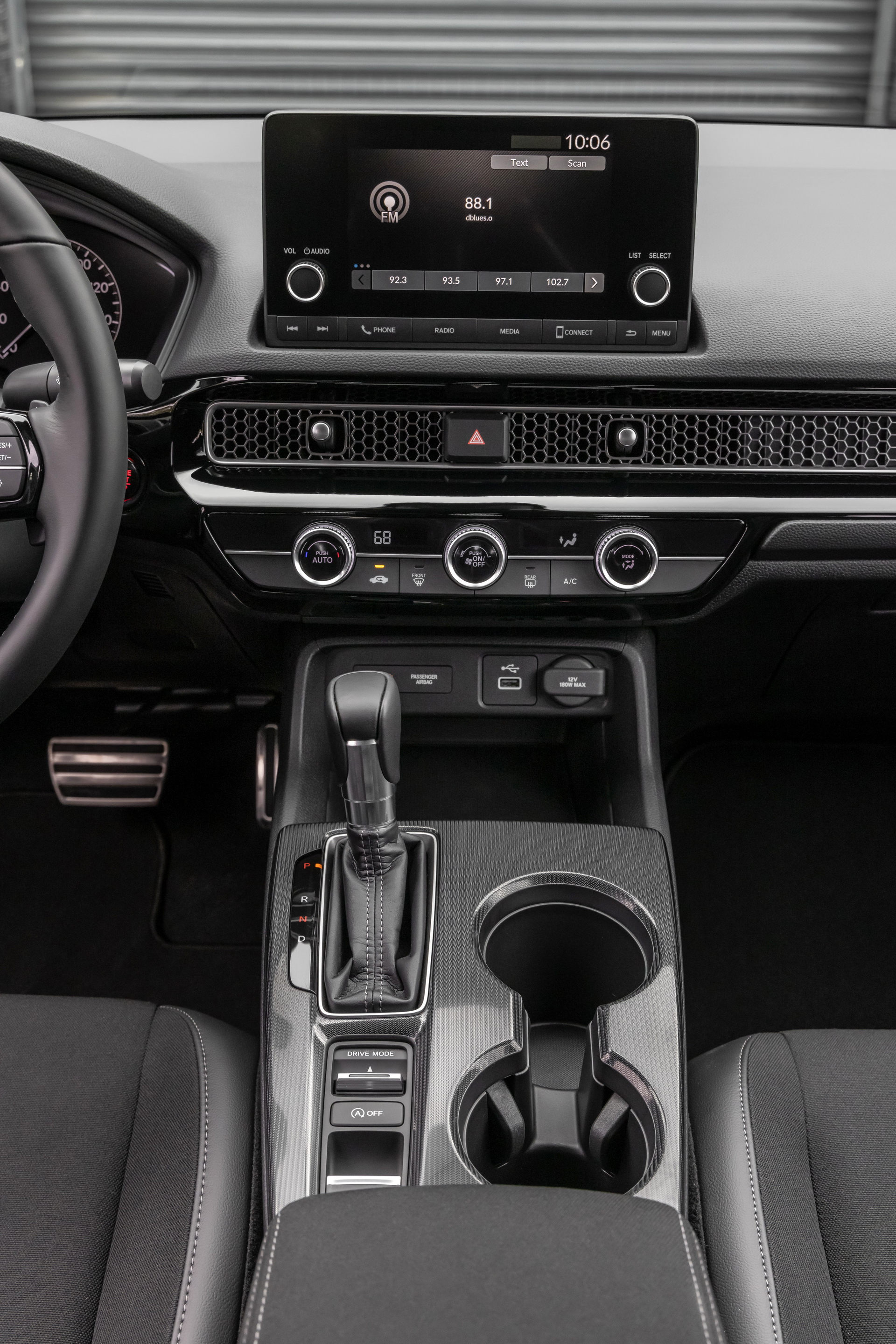 Download 2022 Honda Civic Sedan Sport - Central Console HD Phone Wallpaper 1920x2879 #26