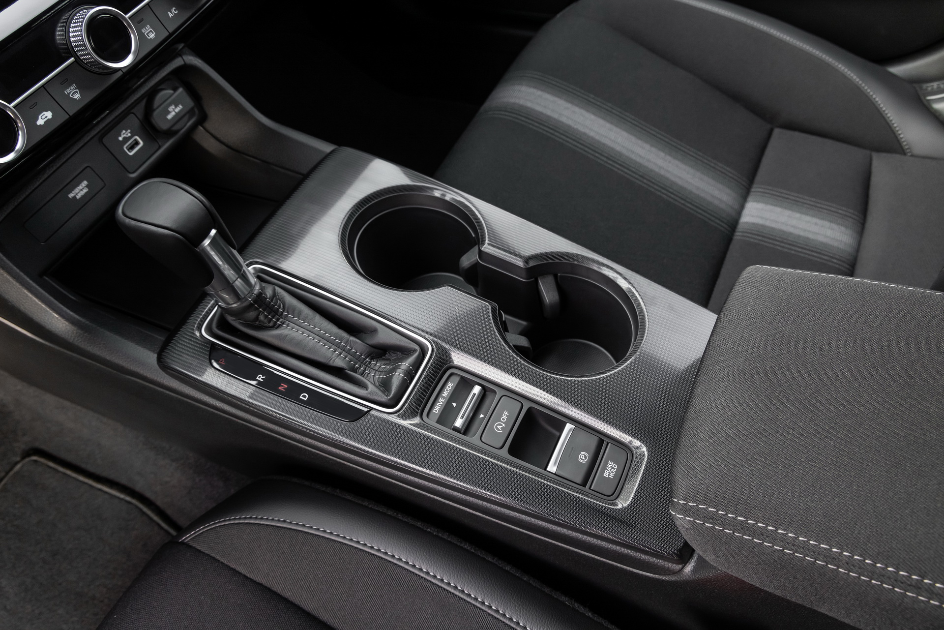 Download 2022 Honda Civic Sedan Sport - Central Console HD Wallpaper 1920x1281 #29