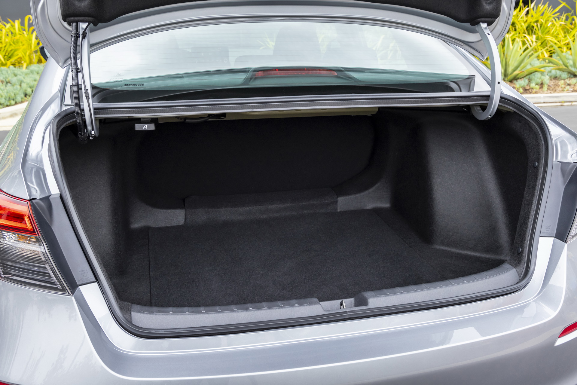 Download 2022 Honda Civic Sedan Sport - Trunk HD Wallpaper 1920x1281 #35
