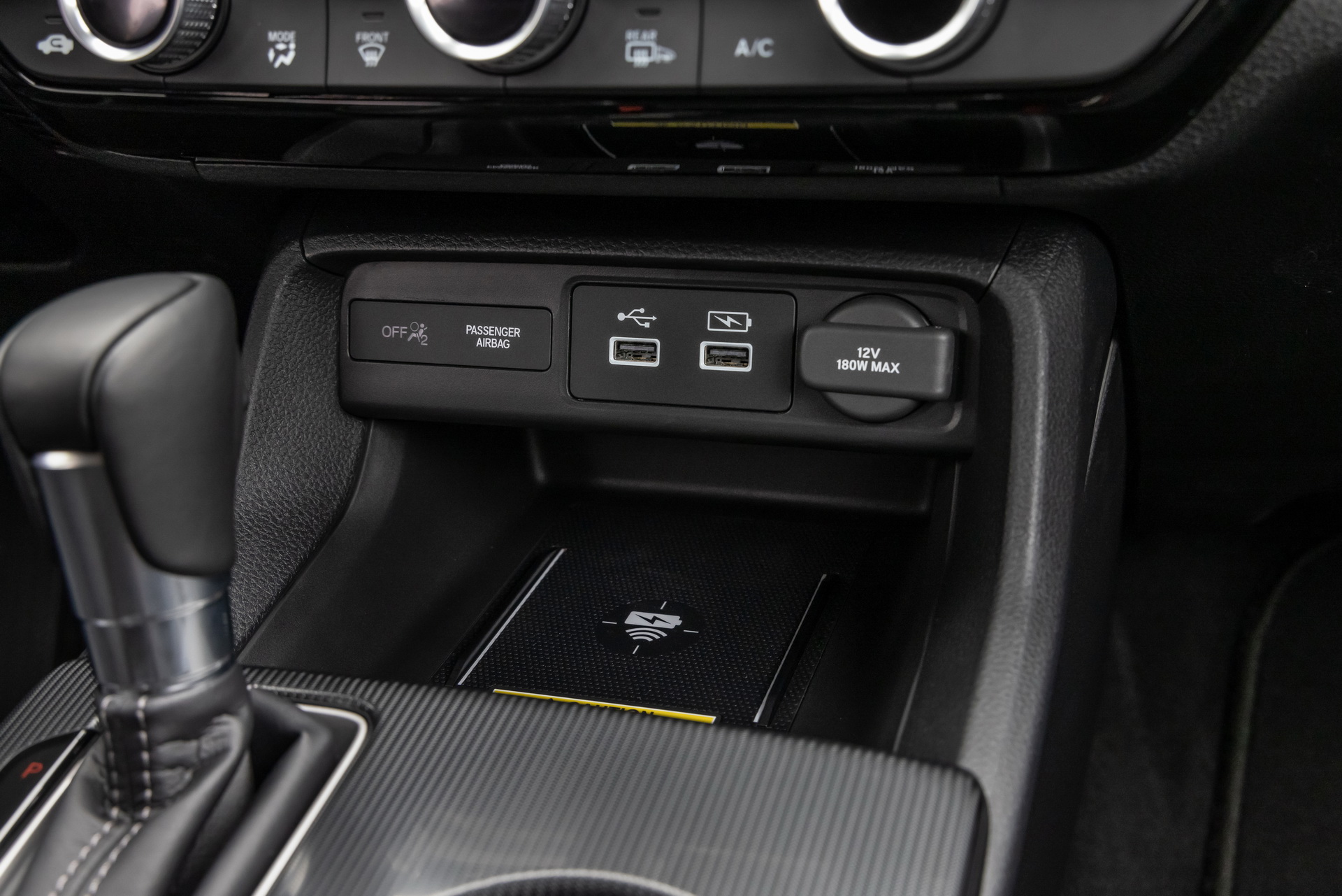 Download 2022 Honda Civic Sedan Touring - Central Console HD Wallpaper 1920x1281 #32