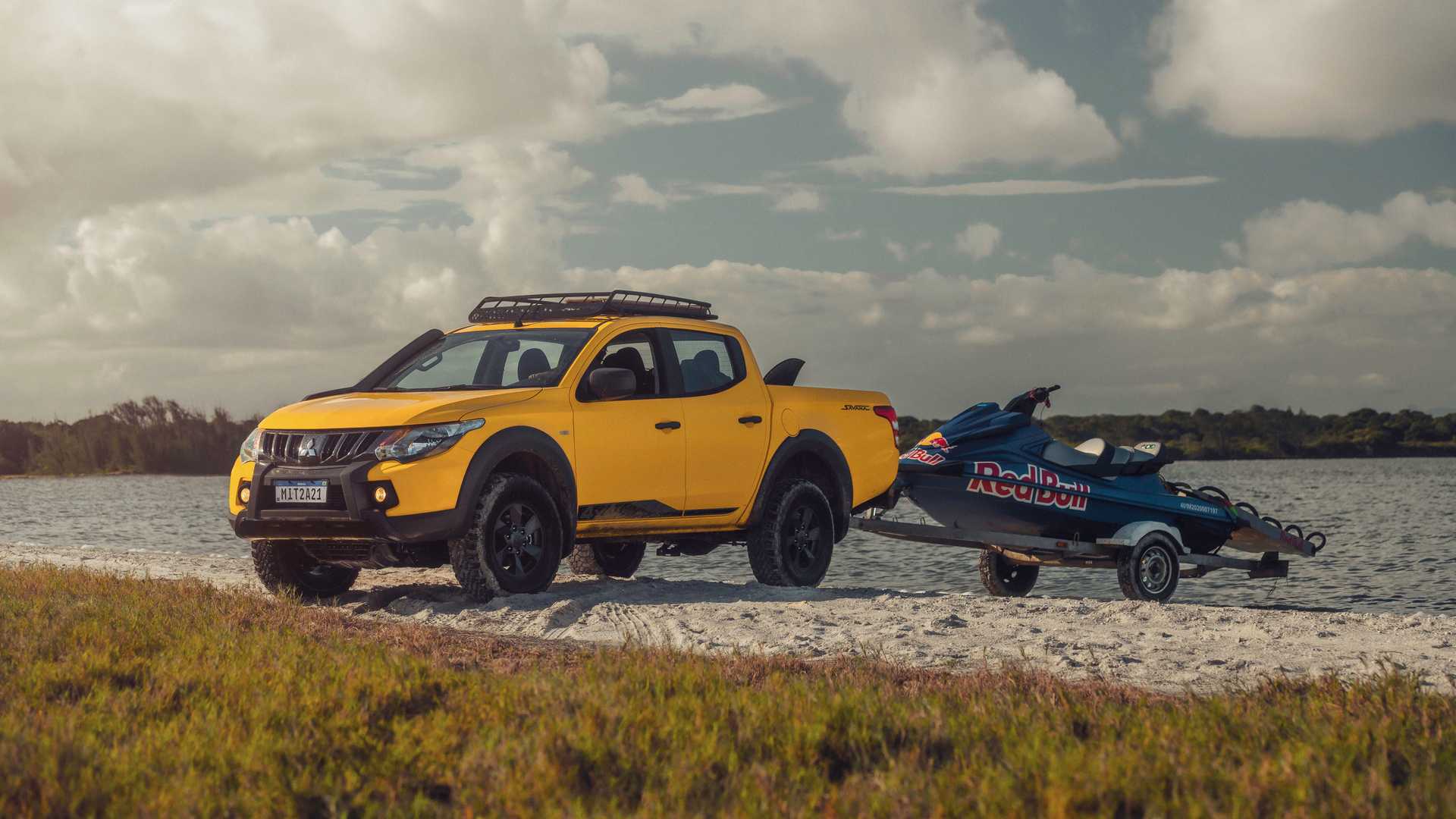 Download 2022 Mitsubishi L200 Triton Savana - Front Three-Quarter HD Wallpaper 1920x1080 #1