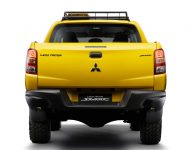 2022 Mitsubishi L200 Triton Savana - Rear Wallpaper 190x150
