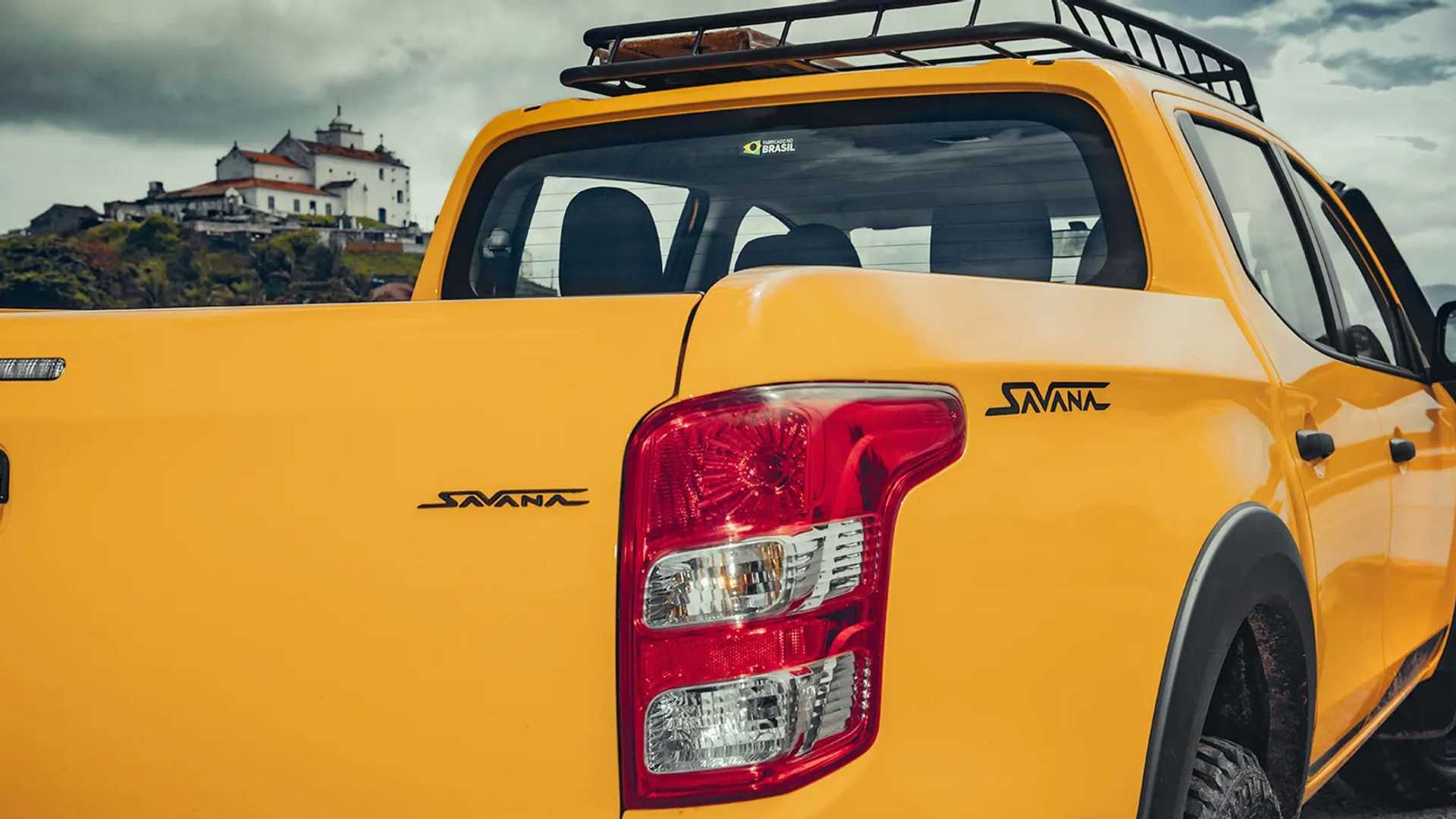 Download 2022 Mitsubishi L200 Triton Savana - Tail Light HD Wallpaper 1920x1080 #15