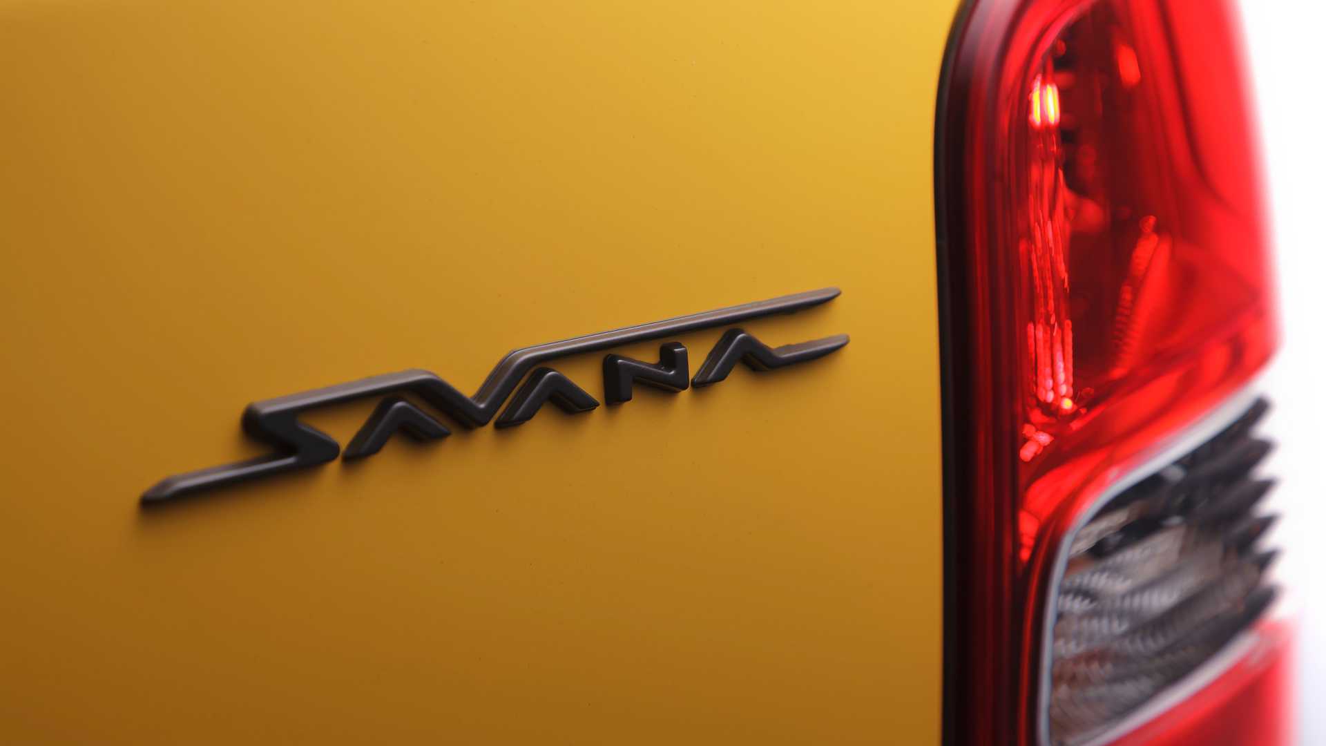 Download 2022 Mitsubishi L200 Triton Savana - Tail Light HD Wallpaper 1920x1080 #17