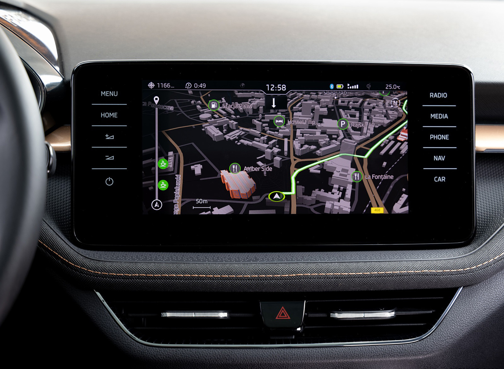 Download 2022 Škoda Fabia - Central Console HD Wallpaper 1920x1409 #116