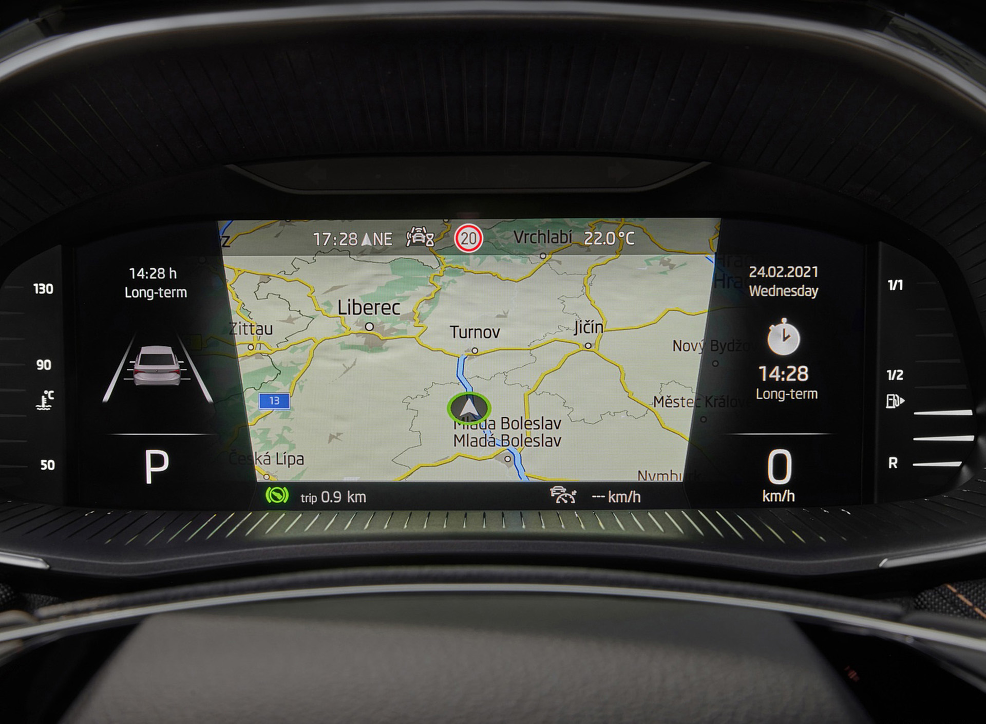 Download 2022 Škoda Fabia - Digital Instrument Cluster HD Wallpaper 1920x1409 #31