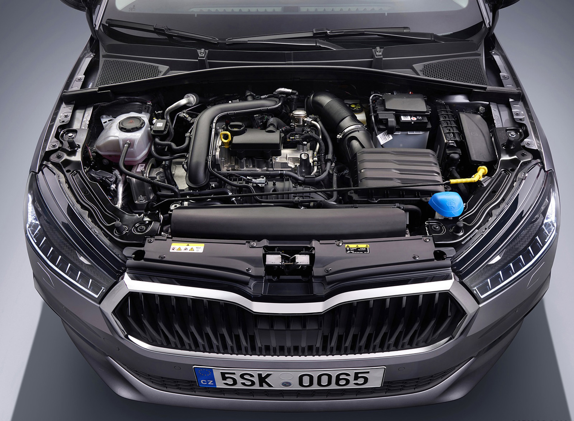 Download 2022 Škoda Fabia - Engine HD Wallpaper 1920x1409 #23