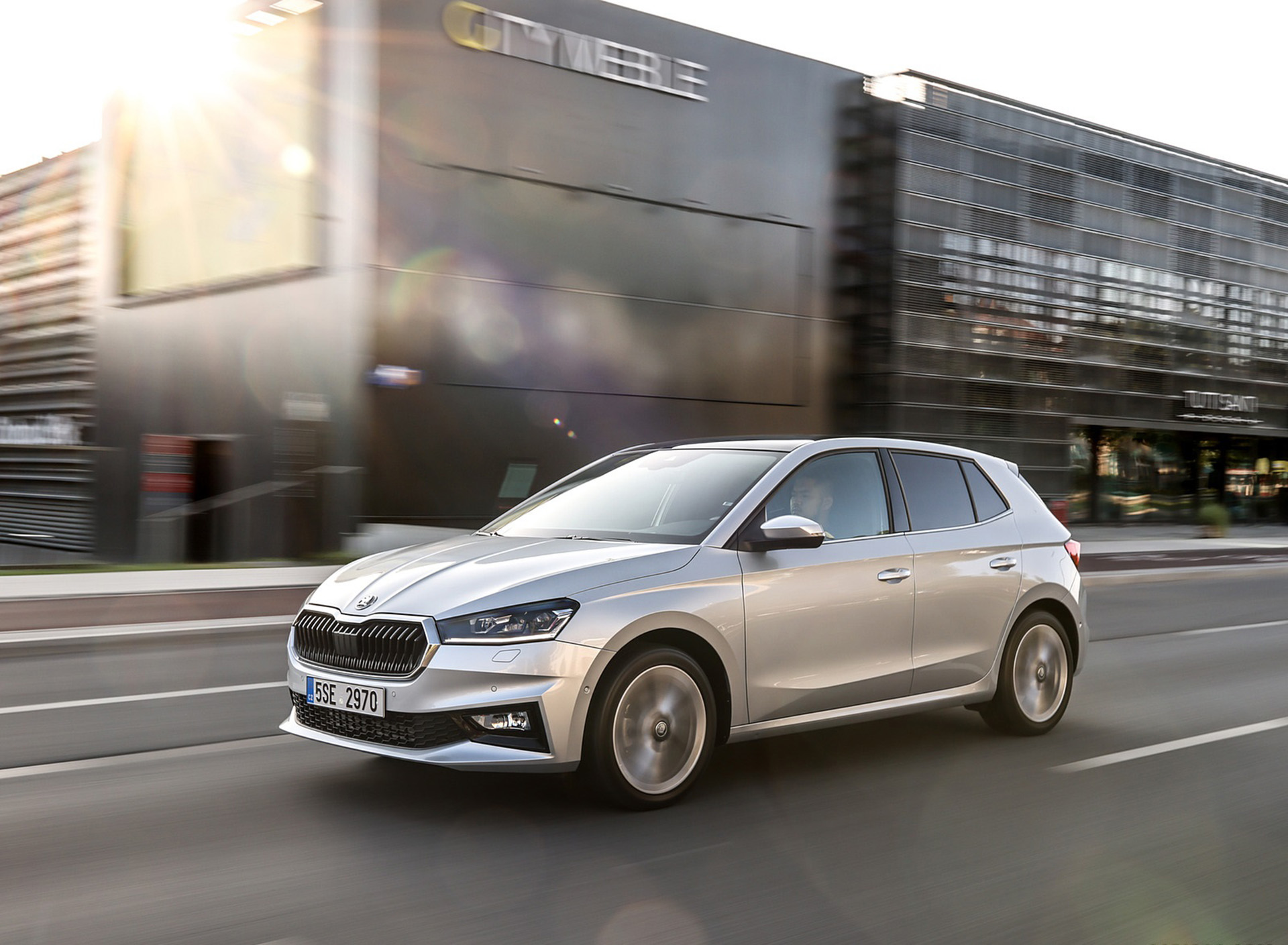 Download 2022 Škoda Fabia - Front Three-Quarter HD Wallpaper 1920x1409 #136