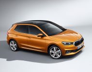 2022 Škoda Fabia - Front Three-Quarter Wallpaper 190x150