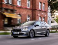 2022 Škoda Fabia - Front Three-Quarter Wallpaper 190x150