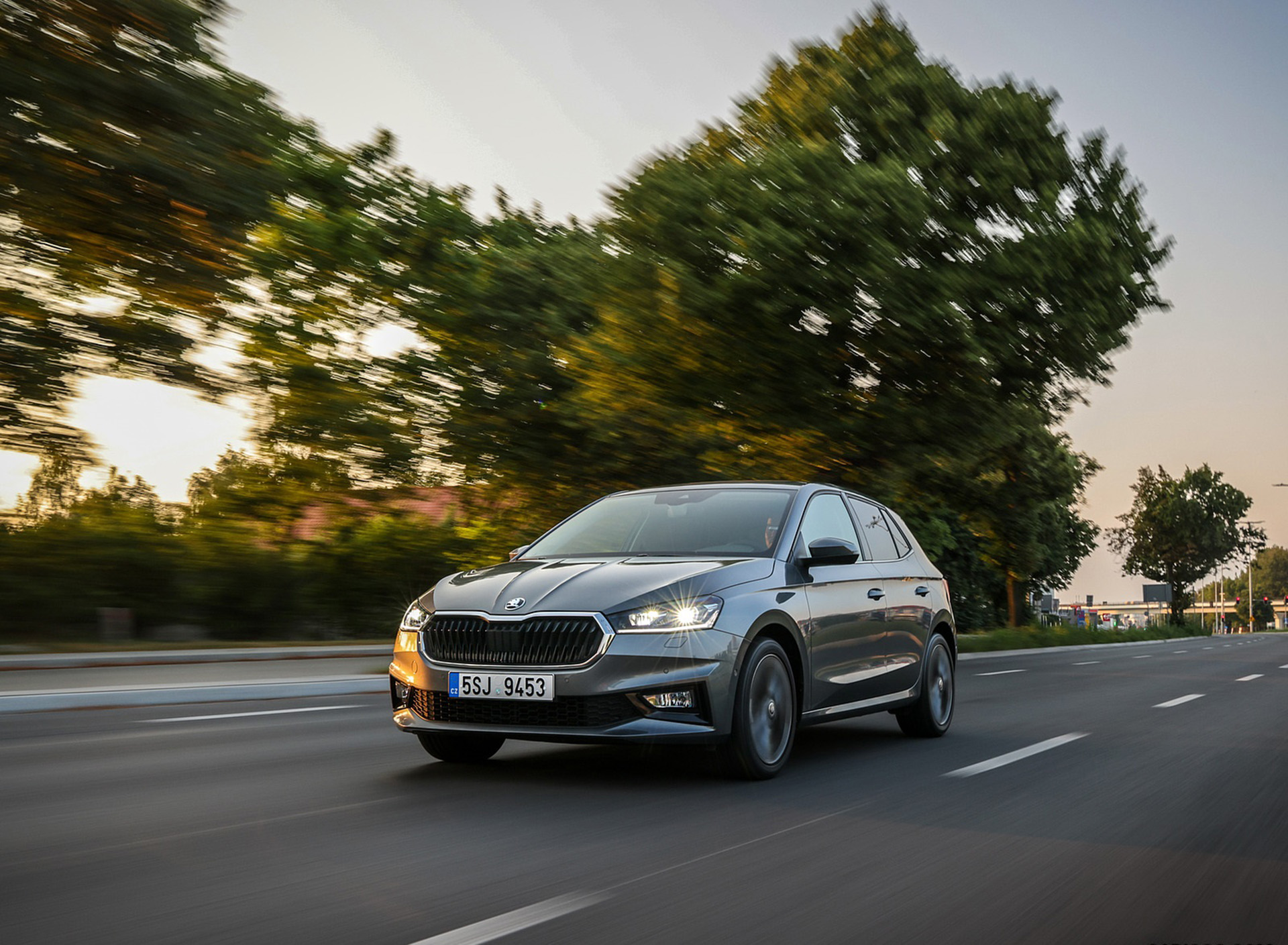 Download 2022 Škoda Fabia - Front Three-Quarter HD Wallpaper 1920x1409 #162