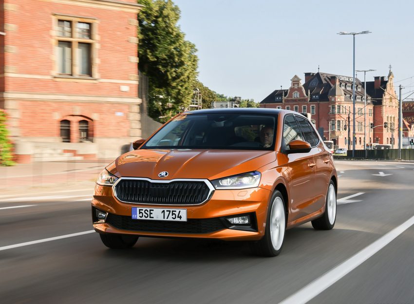 2022 Škoda Fabia - Front Wallpaper 850x624 #72