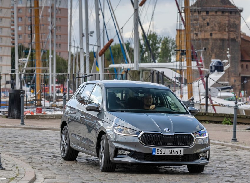 2022 Škoda Fabia - Front Wallpaper 850x624 #169