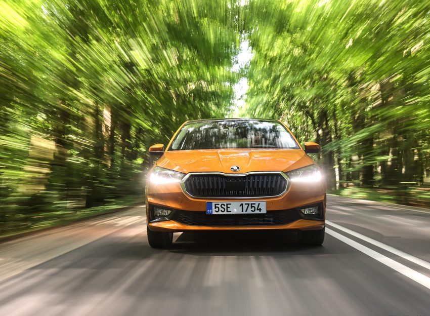 2022 Škoda Fabia - Front Wallpaper 850x624 #67