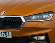 2022 Škoda Fabia - Headlight Wallpaper 190x150