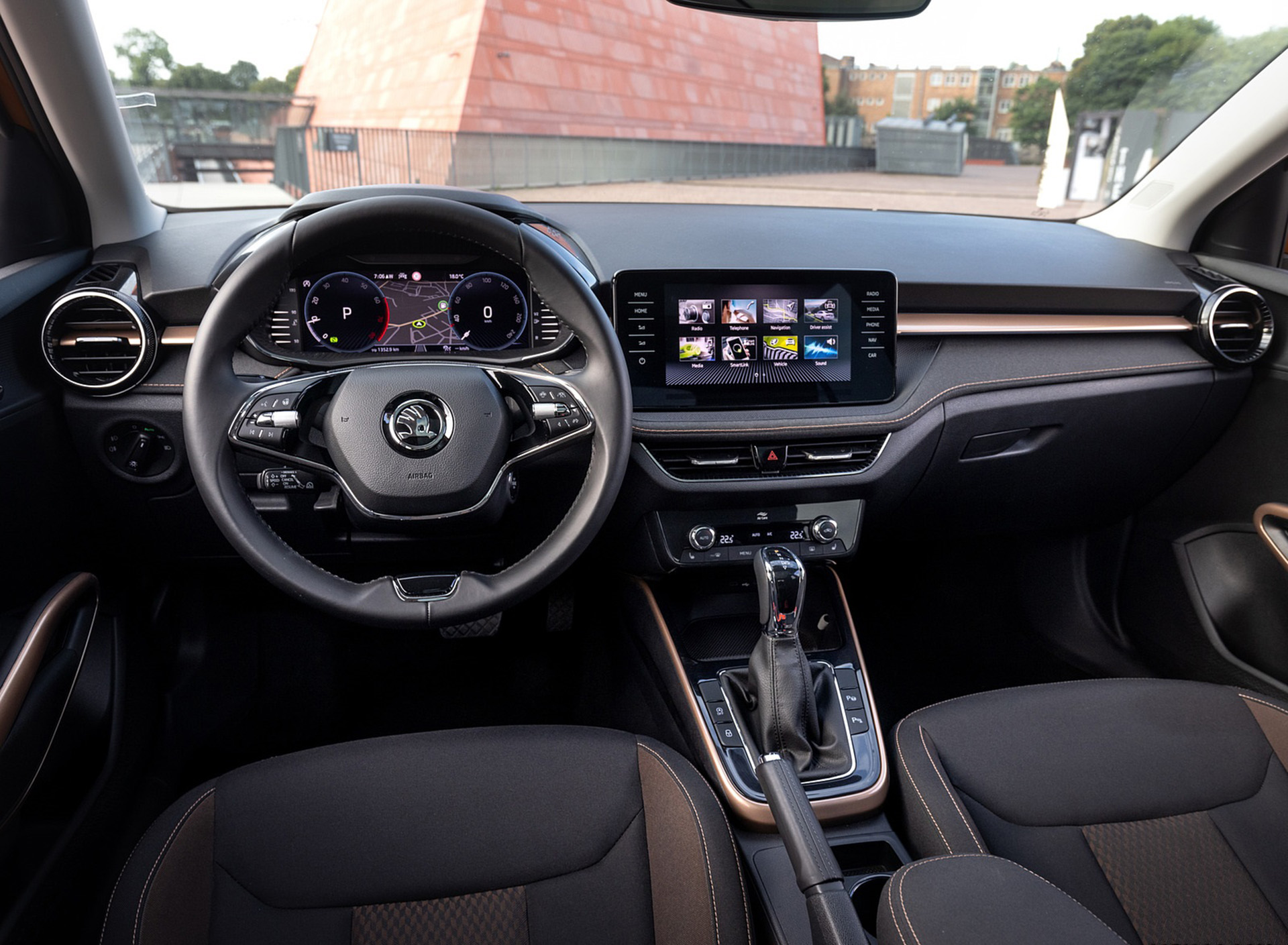 Download 2022 Škoda Fabia - Interior, Cockpit HD Wallpaper 1920x1409 #110