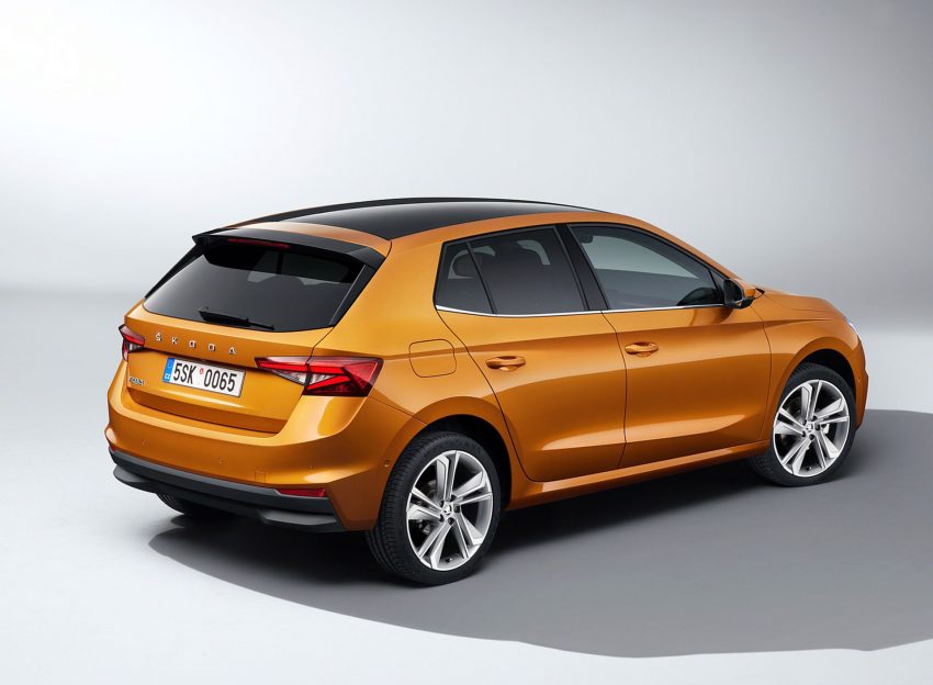 2022 Škoda Fabia - Rear Three-Quarter Wallpaper 850x624 #9