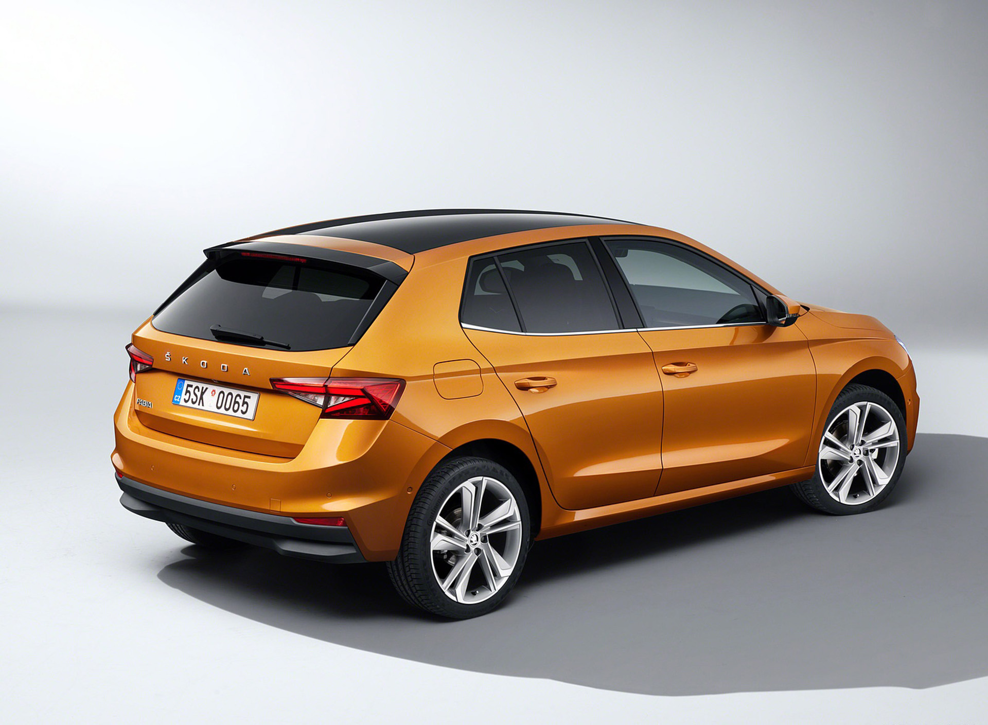 Download 2022 Škoda Fabia - Rear Three-Quarter HD Wallpaper 1920x1409 #9