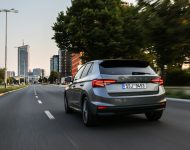 2022 Škoda Fabia - Rear Three-Quarter Wallpaper 190x150