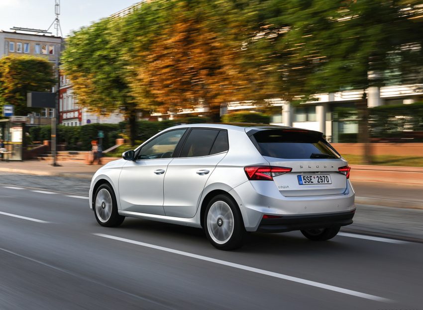 2022 Škoda Fabia - Rear Three-Quarter Wallpaper 850x624 #135