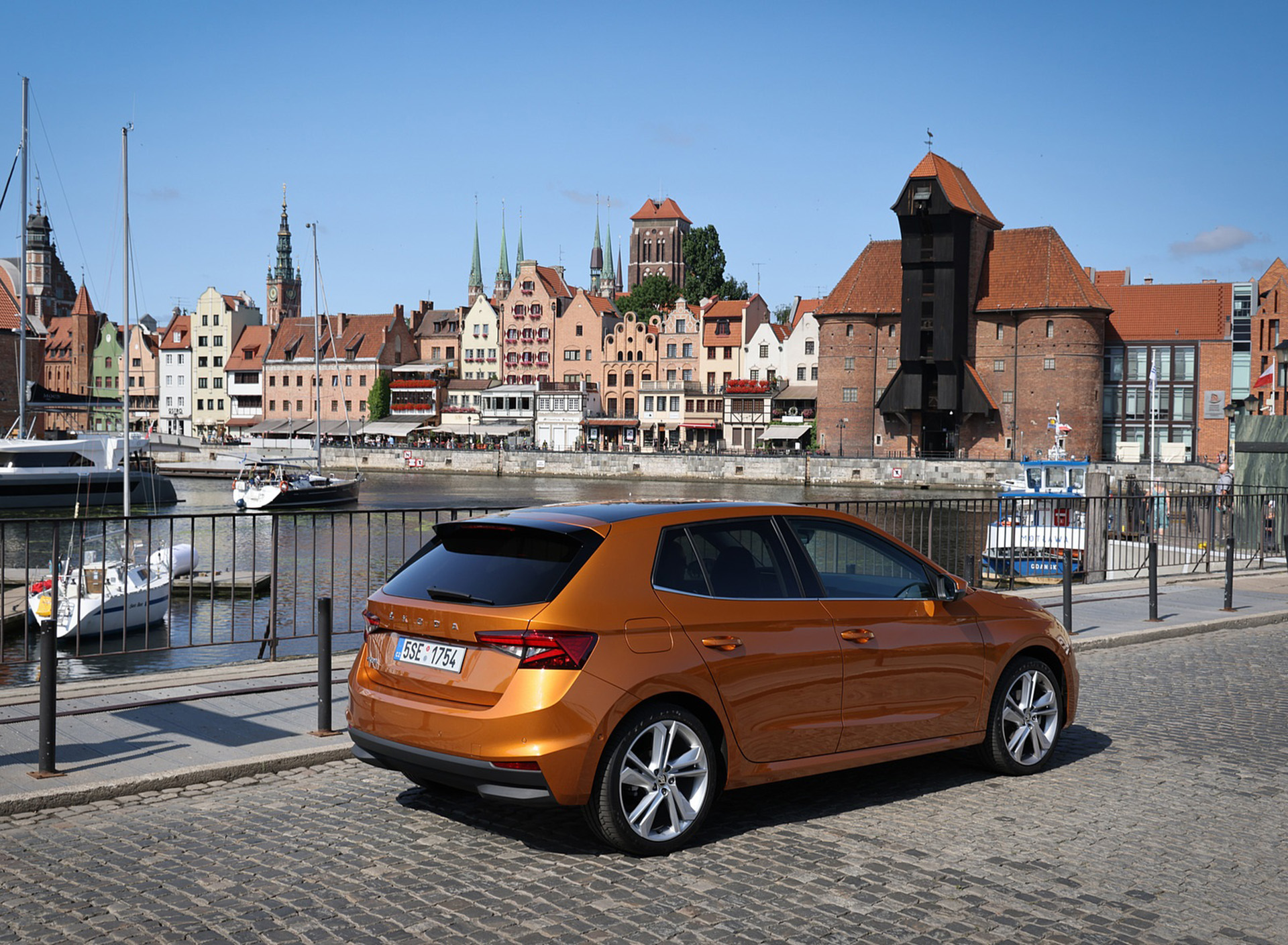 Download 2022 Škoda Fabia - Rear Three-Quarter HD Wallpaper 1920x1409 #80