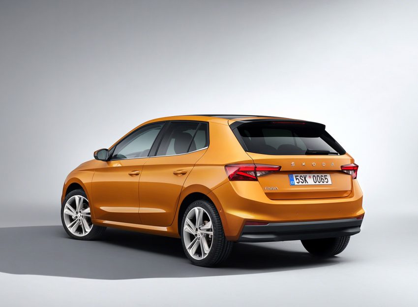 2022 Škoda Fabia - Rear Three-Quarter Wallpaper 850x624 #10