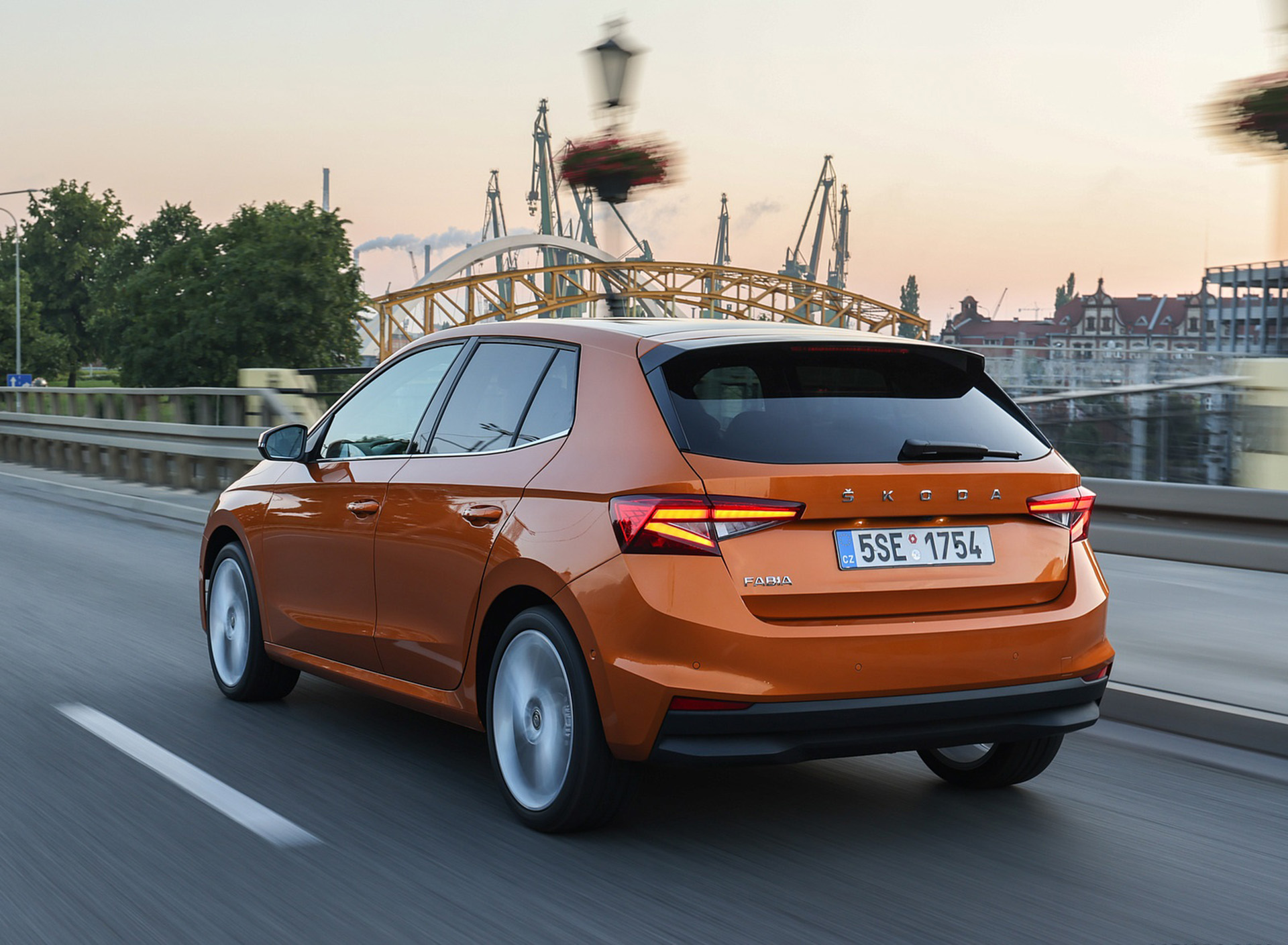 Download 2022 Škoda Fabia - Rear Three-Quarter HD Wallpaper 1920x1409 #74