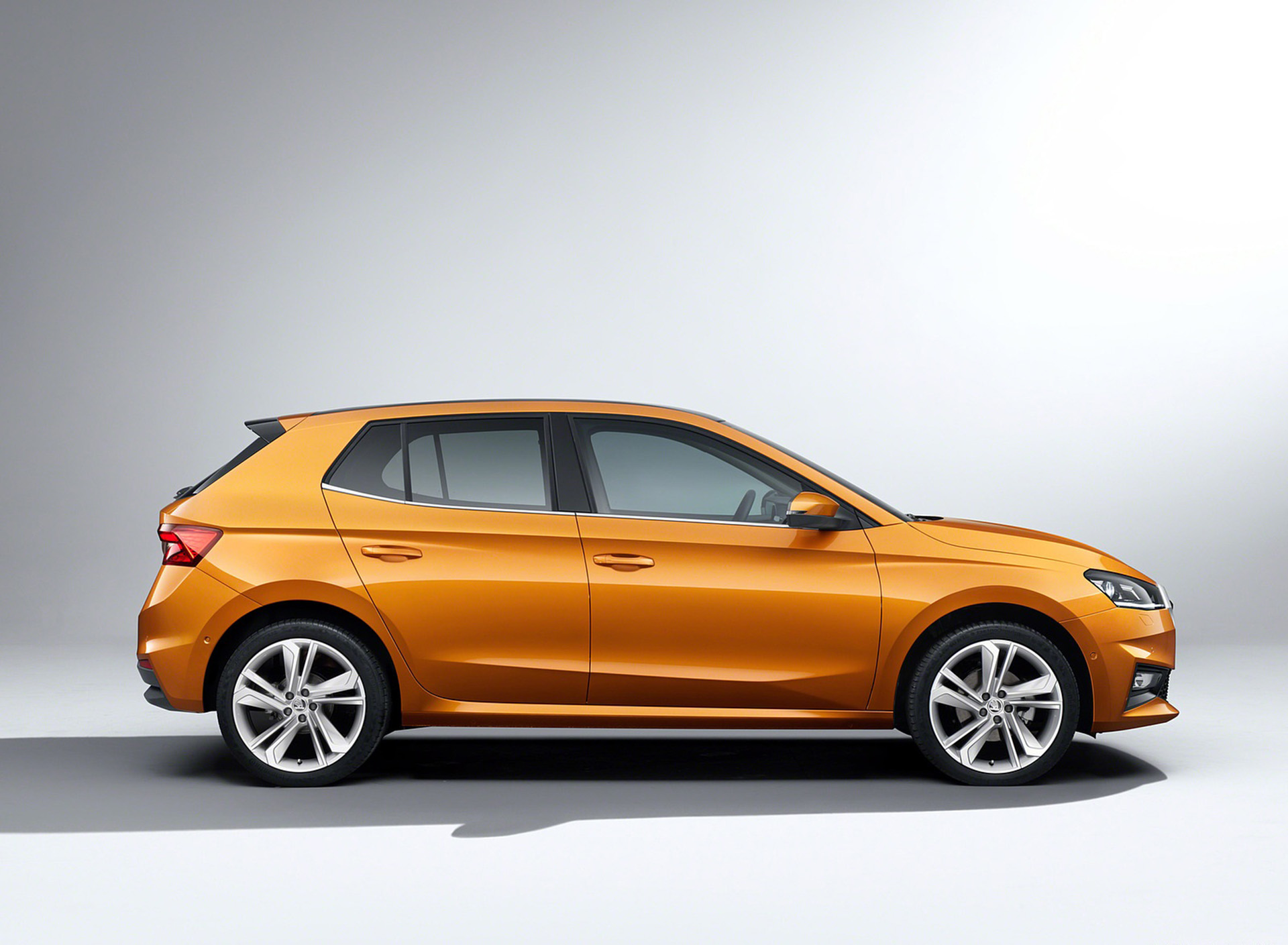 Download 2022 Škoda Fabia - Side HD Wallpaper 1920x1409 #13