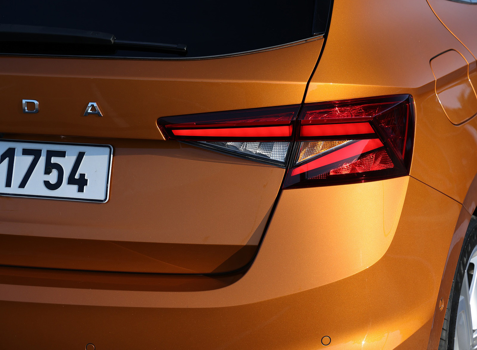 Download 2022 Škoda Fabia - Tail Light HD Wallpaper 1920x1409 #100