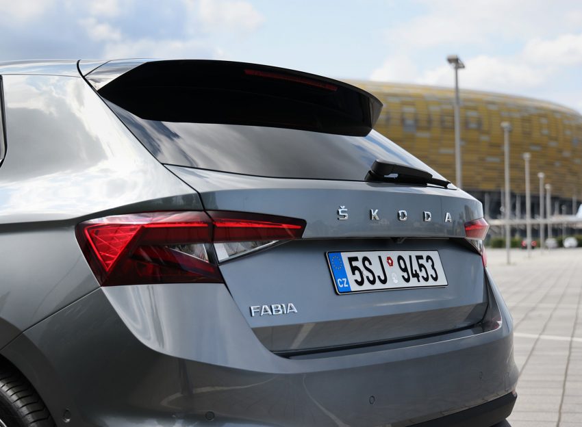 2022 Škoda Fabia - Tail Light Wallpaper 850x624 #180