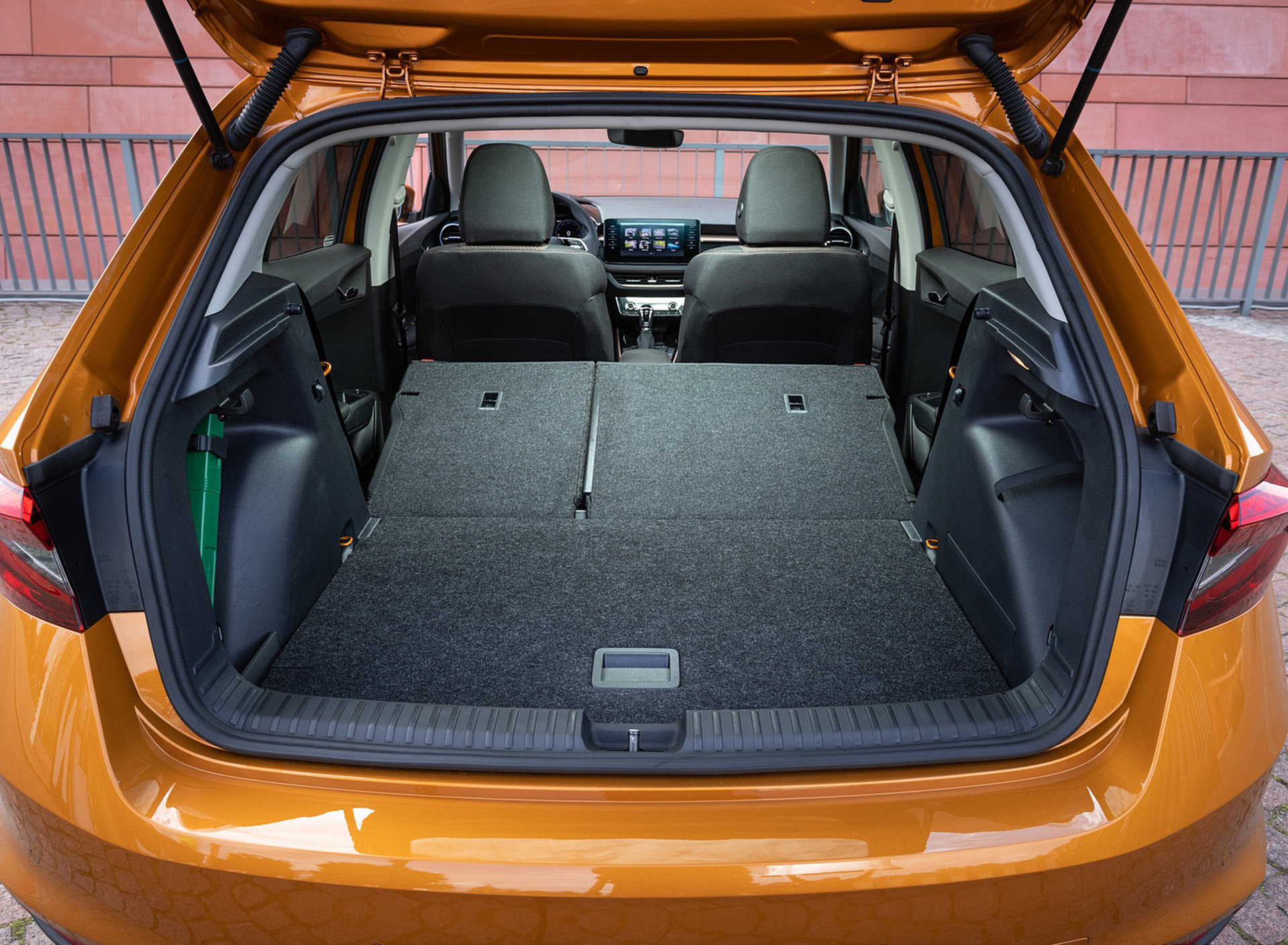 Download 2022 Škoda Fabia - Trunk HD Wallpaper 1920x1409 #128