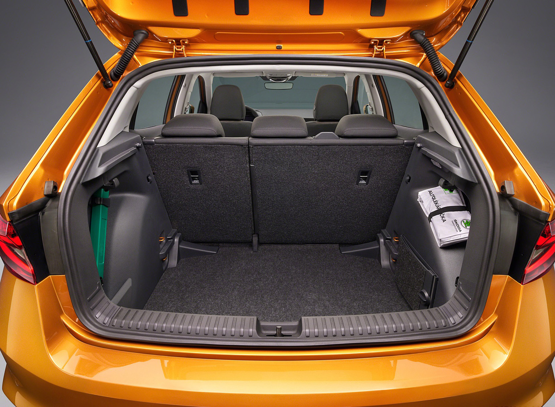 Download 2022 Škoda Fabia - Trunk HD Wallpaper 1920x1409 #58