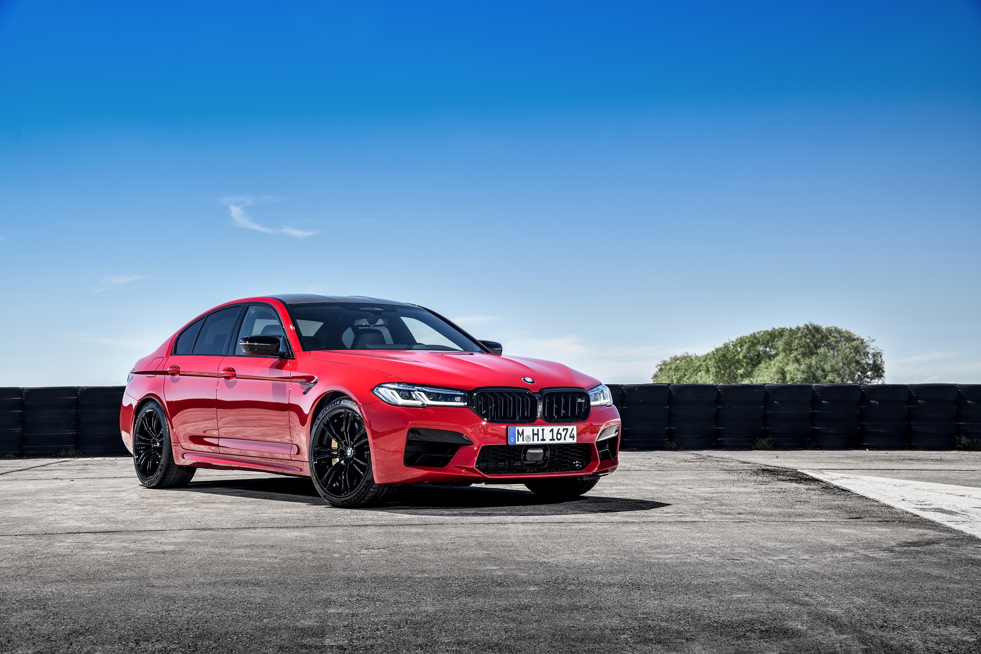 Download 2021 BMW M5 Competition - Front Three-Quarter HD Wallpaper 1920x1280 #30